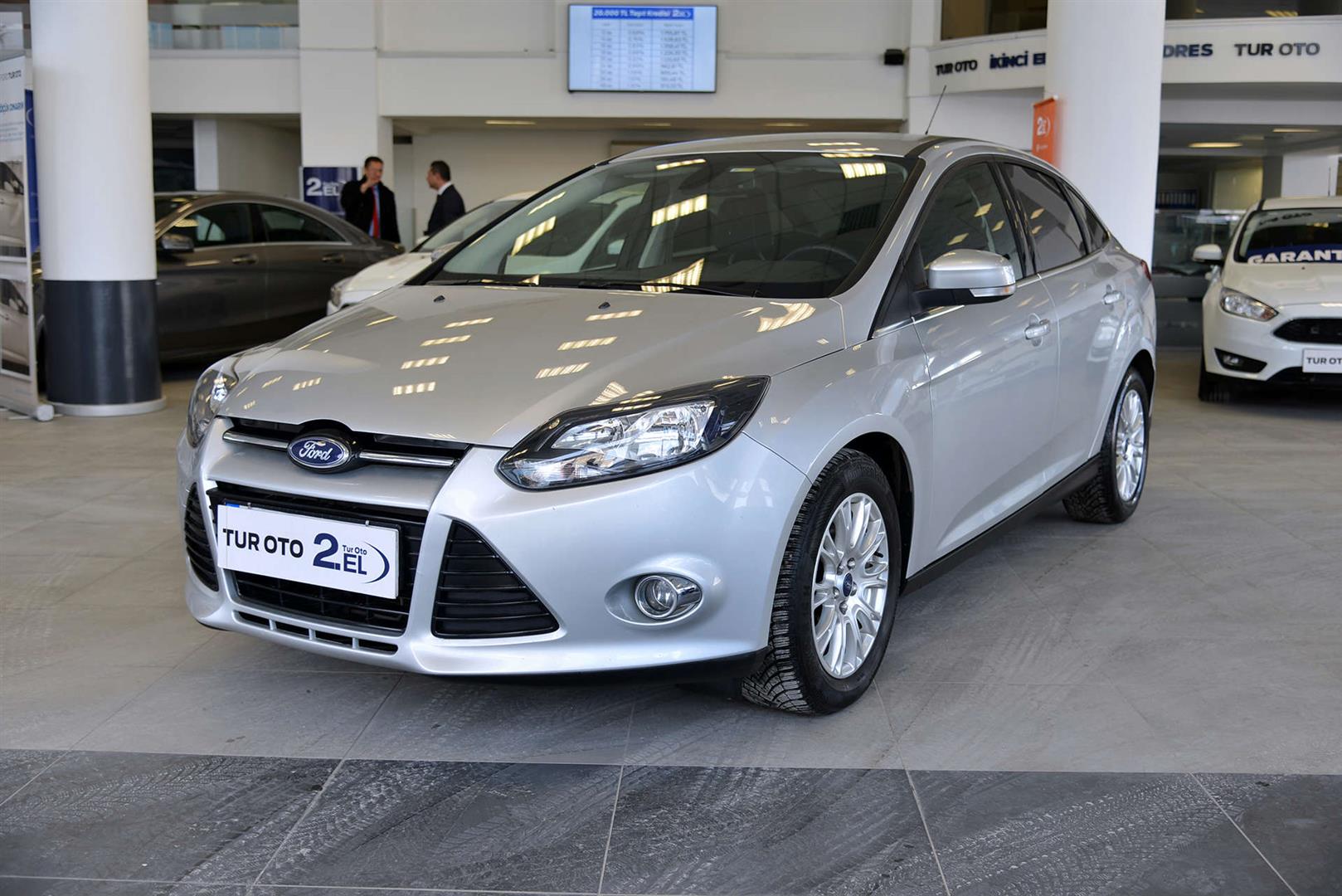 2017 Ford® Focus SE Sedan | Model Highlights | Ford.com