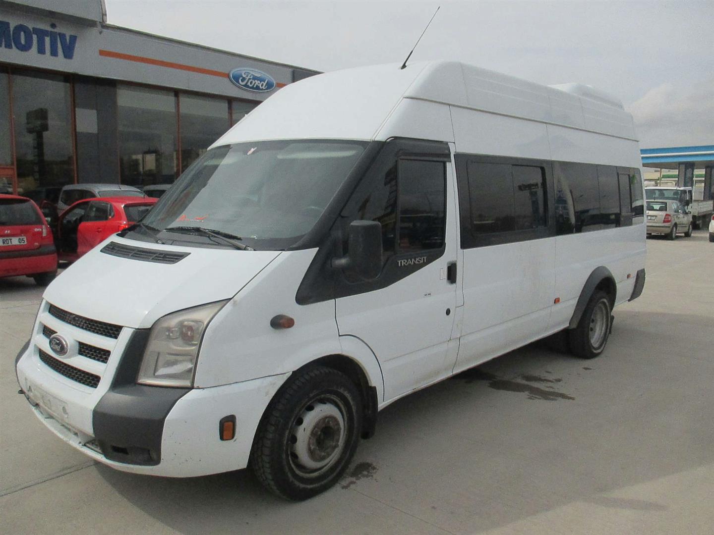 Ford Transit Bus: продажа микроавтобусов и ...